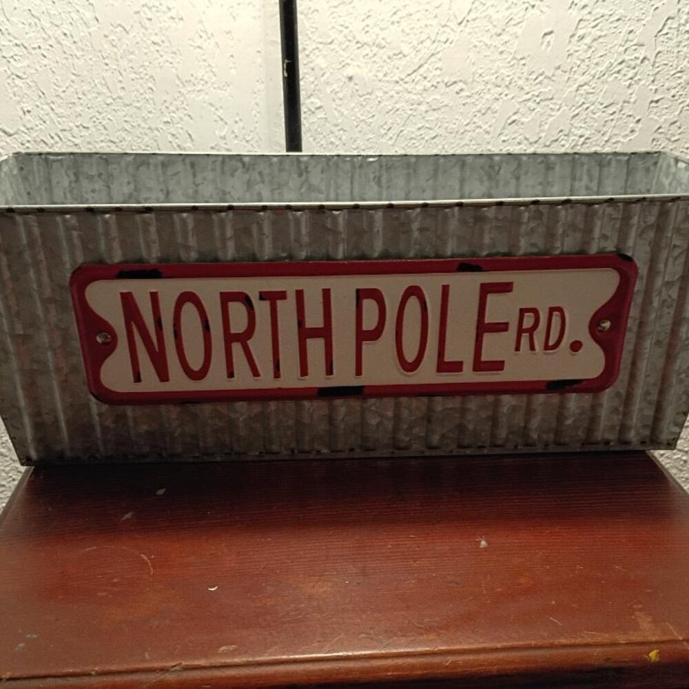 Decoration or plant holder